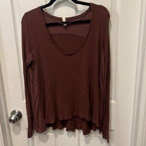 We The Free P+S+ Long Sleeve! Small Hole in Back